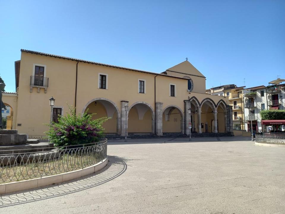 Alloggio Turistico Drusilla فوندي المظهر الخارجي الصورة